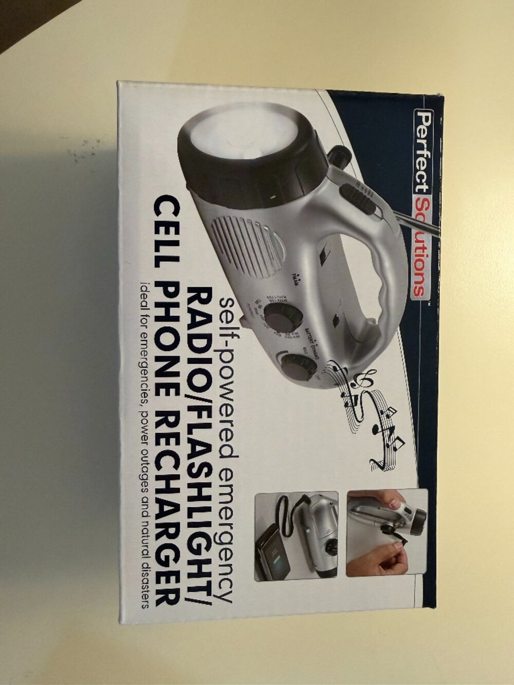 Perfect Solutions Hand-Crank Emer. Radio Flashlight Cell Phone Charger SKU065